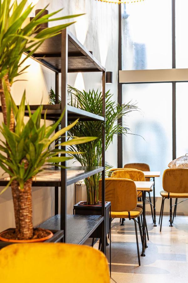 קלוני Hotel Du Commerce מראה חיצוני תמונה