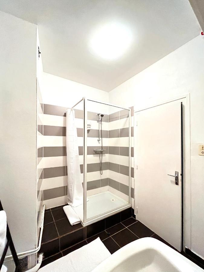 קלוני Hotel Du Commerce מראה חיצוני תמונה