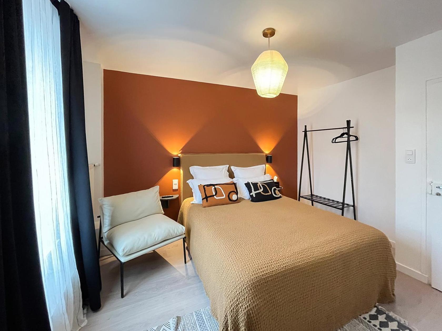 קלוני Hotel Du Commerce מראה חיצוני תמונה